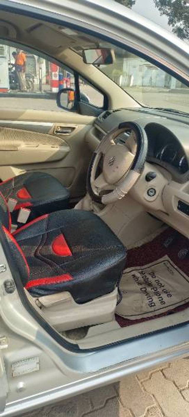 https://images10.gaadi.com/usedgaadi-sellcar/UsedCar/9afad954-10a0-46fa-8f6f-e397a6811e13/8e223ace-185f-444c-a318-70e05f617c92.jpg?imwidth=6402