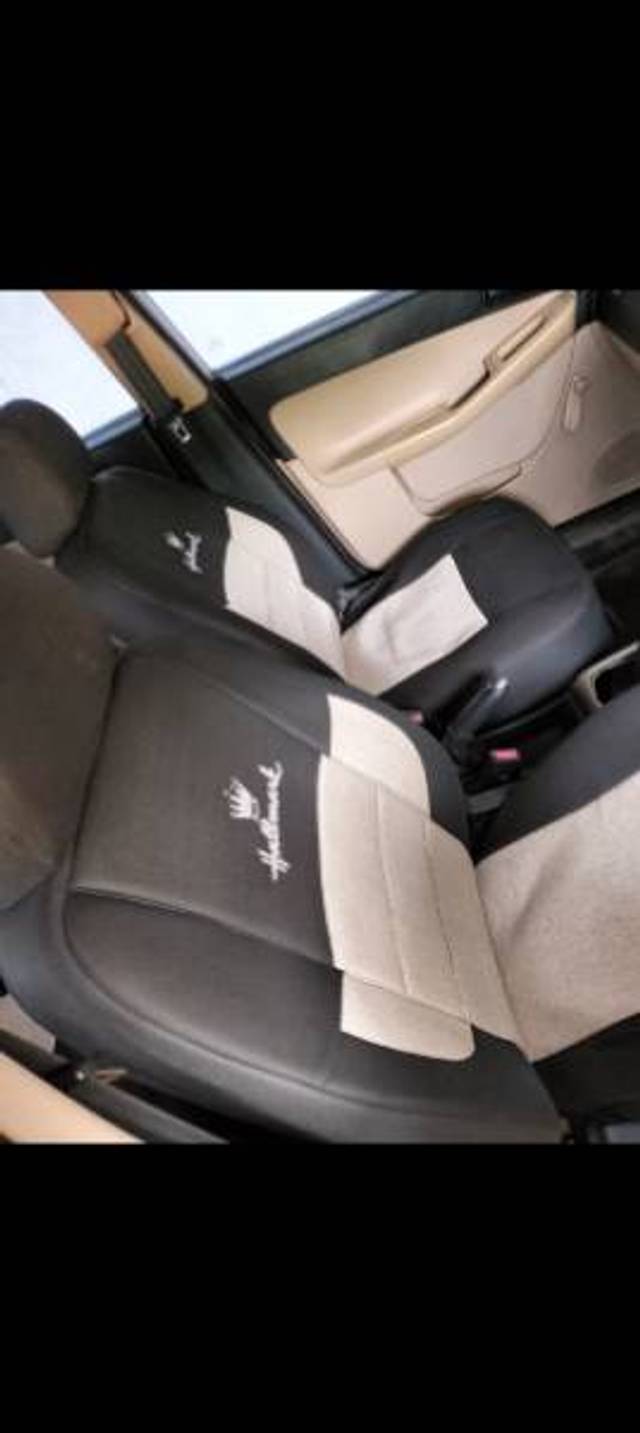 https://images10.gaadi.com/usedgaadi-sellcar/UsedCar/9b282caa-3655-4c6a-a199-bbe68cd80136/d5245a31-5f8d-4d52-a341-4b572eb7c2cc.jpg?imwidth=6401