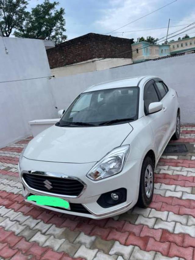 https://images10.gaadi.com/usedgaadi-sellcar/UsedCar/9b3494d0-3d02-427f-aa1a-cb4e079df5d7/b9e6eade-d68b-44e4-badd-f54eafb86483.jpg?imwidth=6400