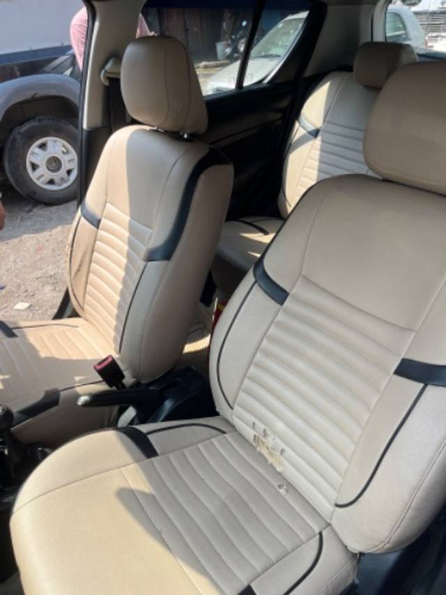 https://images10.gaadi.com/usedgaadi-sellcar/UsedCar/9ba6874e-b822-4140-b8ba-dacef5ac2bf7/85f6ef0c-b361-411c-9ea3-70997377bd7b.jpeg?imwidth=6401