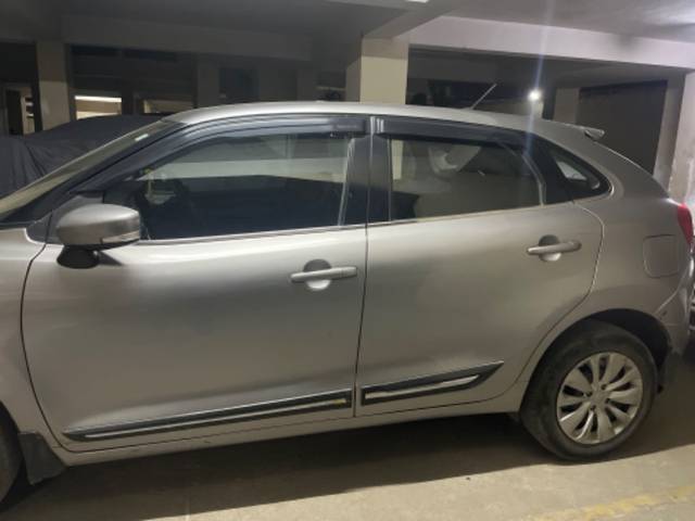 https://images10.gaadi.com/usedgaadi-sellcar/UsedCar/9bb5cbb3-75f2-4675-b170-de832c553ac3/aa9f3a8e-1e69-4883-a9b9-e2f1608b58eb.jpg?imwidth=6400