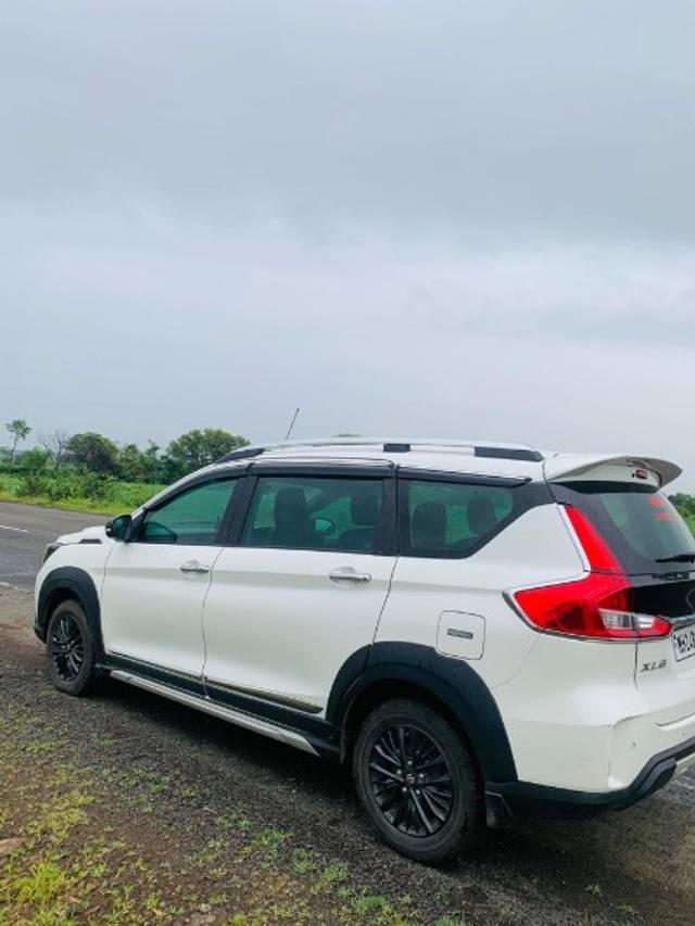 https://images10.gaadi.com/usedgaadi-sellcar/UsedCar/9bc278a8-6272-4a72-ae84-5815e5692ae0/b85cdafe-d71c-45f9-a375-ad387d30340a.jpeg?imwidth=6402