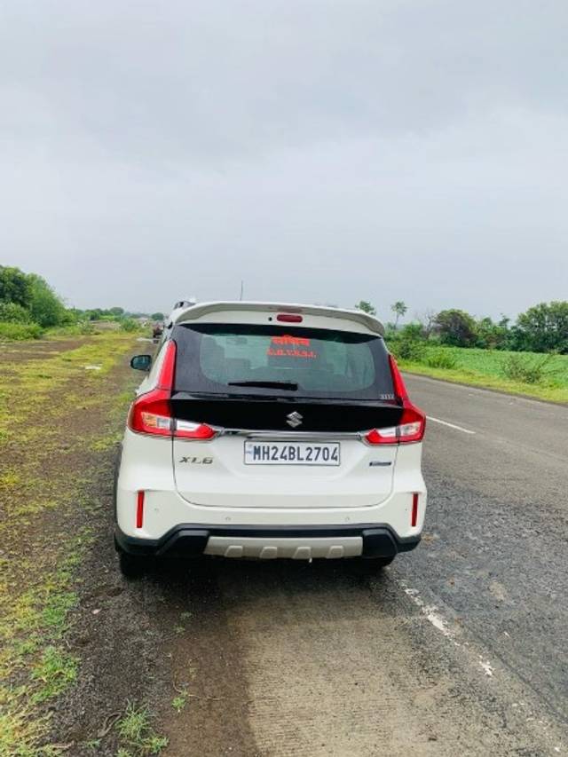 https://images10.gaadi.com/usedgaadi-sellcar/UsedCar/9bc278a8-6272-4a72-ae84-5815e5692ae0/f03a23ac-b85c-4c76-9ac7-d8858029eca6.jpeg?imwidth=6401