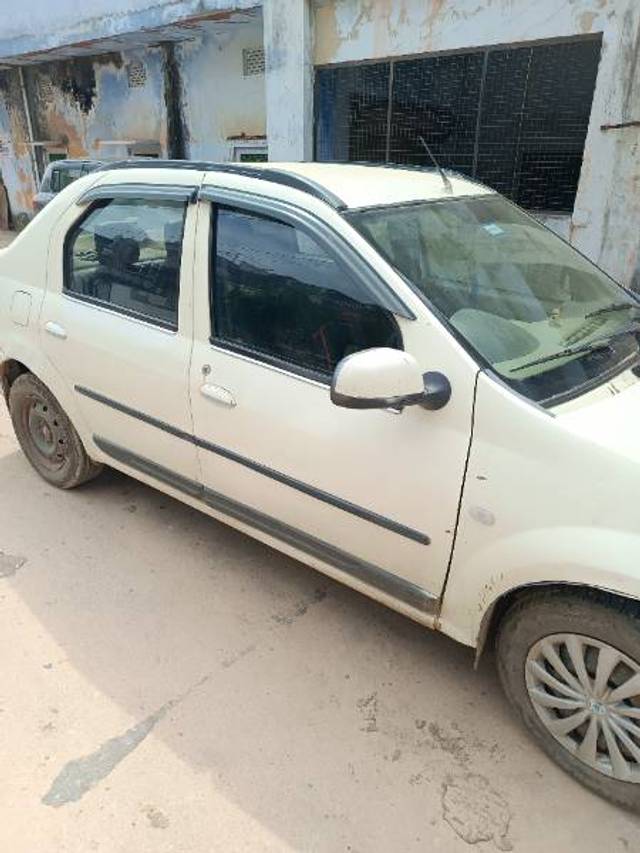 https://images10.gaadi.com/usedgaadi-sellcar/UsedCar/9bf6dd46-7e74-440a-9f5b-33878ba56000/d9fe0069-a7a3-4fc4-906f-bb85bc8805e0.jpg?imwidth=6401