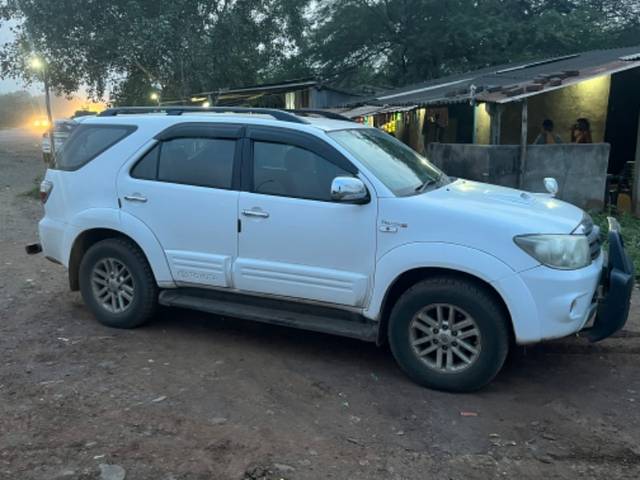 https://images10.gaadi.com/usedgaadi-sellcar/UsedCar/9c14bc52-9549-43e5-9986-5f43242dc3ec/80fc0dd7-c748-4ceb-86d0-9793bffd90f4.jpeg?imwidth=6401
