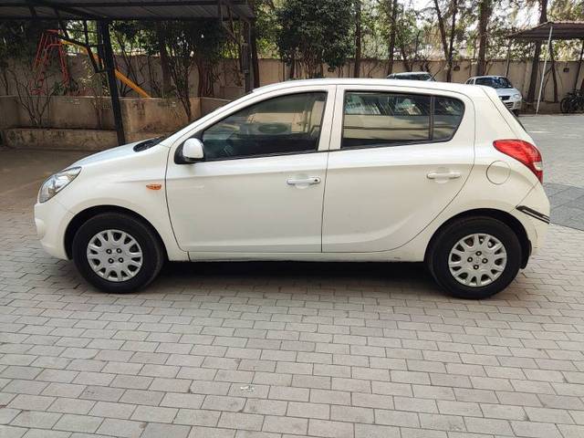 https://images10.gaadi.com/usedgaadi-sellcar/UsedCar/9c414366-06f2-4a12-806f-df45e10ae8bf/1e53ee14-f6a4-4ec5-a809-216ecd068aab.jpg?imwidth=6402