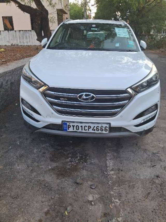 https://images10.gaadi.com/usedgaadi-sellcar/UsedCar/9c477d02-8fe9-4211-8904-6a49449aa004/488b12e9-162f-4be1-89db-81401b55d637.jpg?imwidth=6400