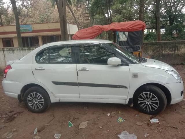 https://images10.gaadi.com/usedgaadi-sellcar/UsedCar/9c7acd82-bbe9-4347-9e5b-0718d9b27045/e12d837f-de50-4d14-a152-4d5378450619.jpg?imwidth=6401