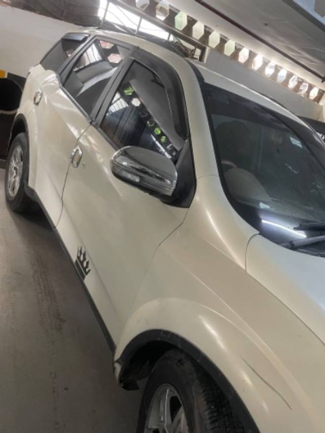 https://images10.gaadi.com/usedgaadi-sellcar/UsedCar/9c842973-06ac-447a-b5ac-801e810838c0/27810433-aa35-4f18-b903-850cef0407f4.jpeg?imwidth=6402