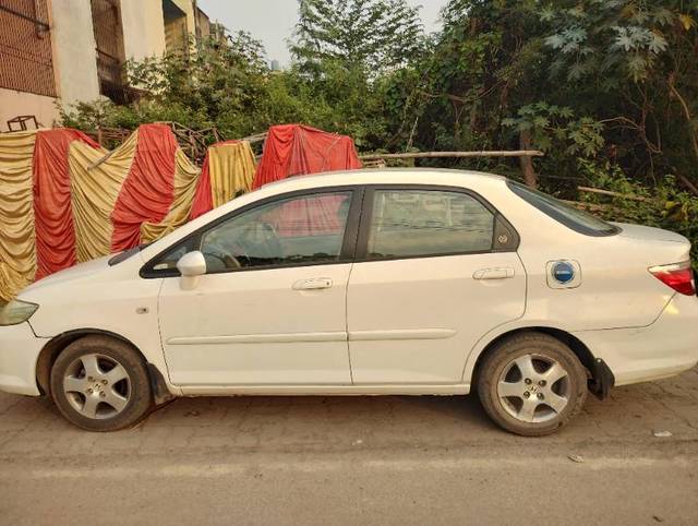 https://images10.gaadi.com/usedgaadi-sellcar/UsedCar/9ca17a3f-762d-4769-93c0-f2fed937f71b/6a73e8e7-4b9a-4828-91df-580c19cc1465.jpg?imwidth=6402