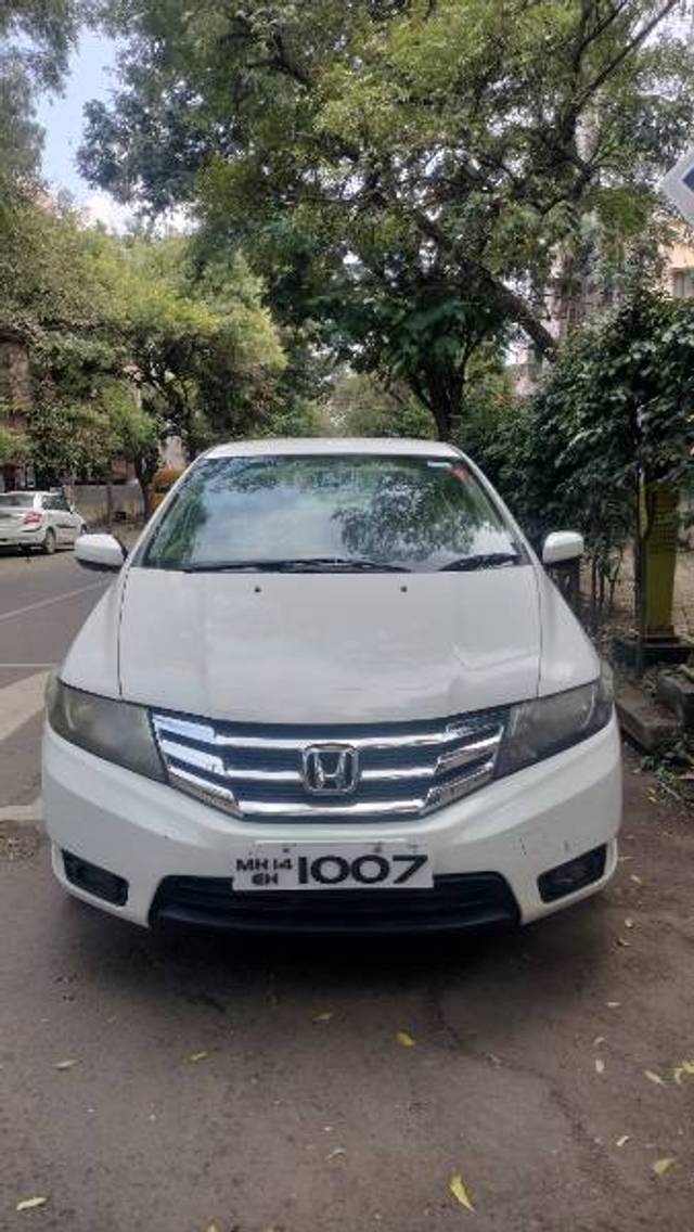 https://images10.gaadi.com/usedgaadi-sellcar/UsedCar/9cde295d-308f-4114-9c34-51357b47af96/0f39134d-bd43-46c0-a2e4-28389e27ed32.jpg?imwidth=6400