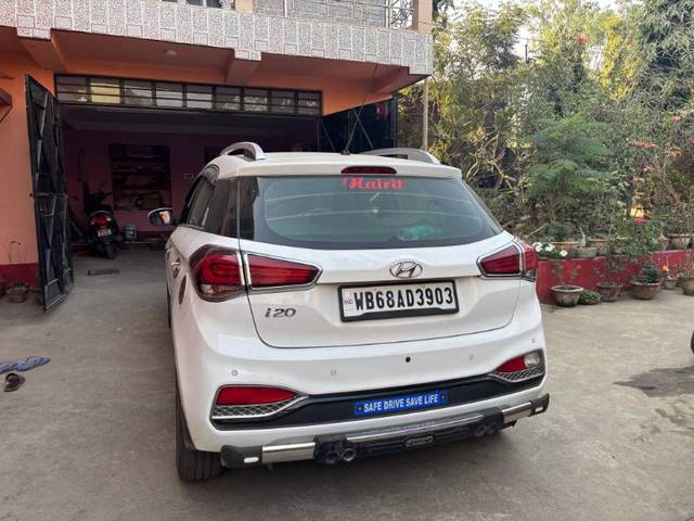 https://images10.gaadi.com/usedgaadi-sellcar/UsedCar/9d3a209a-8629-4f1b-b323-0f903b3c5f1e/6a204061-cd63-4e86-b33a-98cdf2c98a38.jpg?imwidth=6401