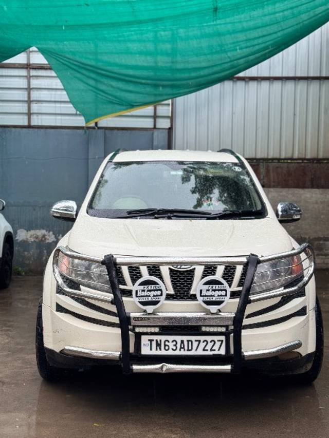 https://images10.gaadi.com/usedgaadi-sellcar/UsedCar/9d4054c6-ff66-4872-8173-6047d248d844/d1b6364b-7dee-4bcc-9e35-0405214f29cb.jpeg?imwidth=6400