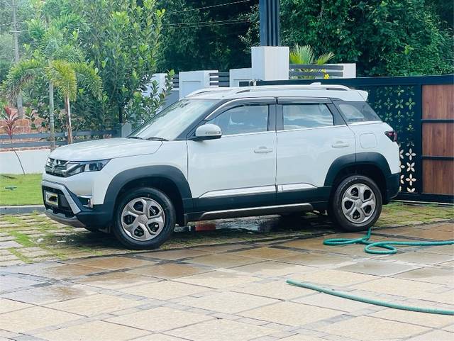 https://images10.gaadi.com/usedgaadi-sellcar/UsedCar/9d91f428-924d-4ccf-a55b-2cbd4f6e4079/8ffee683-8b23-486e-9af5-c96aaea7ff68.jpeg?imwidth=6400