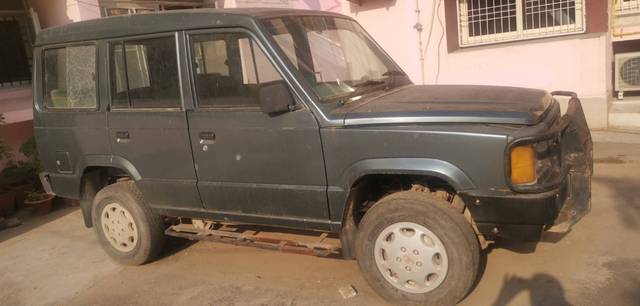 https://images10.gaadi.com/usedgaadi-sellcar/UsedCar/9d9f38d2-f63f-47c1-bcd3-76d935142b74/b872420f-f394-4984-9557-27d0a3a34170.jpg?imwidth=6402