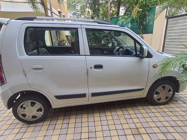 https://images10.gaadi.com/usedgaadi-sellcar/UsedCar/9da6c830-49e5-4d65-8c78-2d902ff985a0/9a62decd-438c-40f8-9f93-ae868dd43290.jpg?imwidth=6400