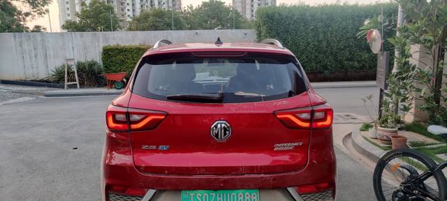 https://images10.gaadi.com/usedgaadi-sellcar/UsedCar/9e178b23-706e-41dc-b6cb-e5f238760933/da0f99b2-88af-4e61-9724-1a1c50d9ca05.jpg?imwidth=6402