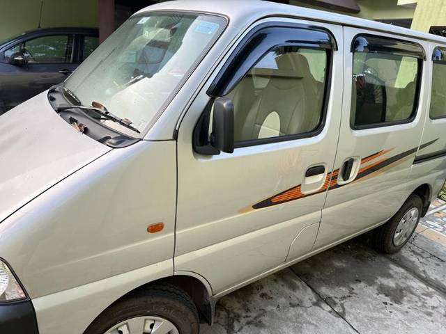 https://images10.gaadi.com/usedgaadi-sellcar/UsedCar/9e28a8d7-3059-43ce-b720-b31265b0f9fb/a81649b9-82f5-4b79-b998-7e54d024a739.jpeg?imwidth=6400