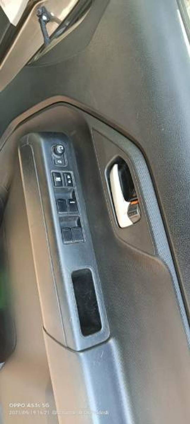 https://images10.gaadi.com/usedgaadi-sellcar/UsedCar/9e755824-e2a4-49f9-92d0-25e202717ef7/90655d92-a699-46f3-95fe-3eea840cad45.jpg?imwidth=6400