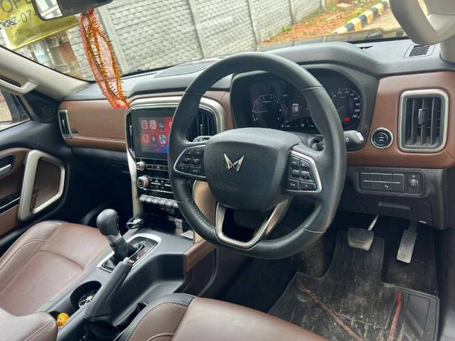https://images10.gaadi.com/usedgaadi-sellcar/UsedCar/9e7bd70a-0528-49b1-a898-95b4c1141996/58bdcaff-e8d1-4c1f-a7d2-d7bf52572c41.jpeg?imwidth=6400
