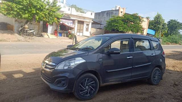 https://images10.gaadi.com/usedgaadi-sellcar/UsedCar/9e839044-f4b7-49e1-bed4-43c3fdcda4a5/ffc66c3b-9abc-4e95-9395-48b6ce880c1c.jpeg?imwidth=6400