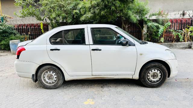 https://images10.gaadi.com/usedgaadi-sellcar/UsedCar/9e9a2786-0ab0-493b-ab9d-1a9ad0c8386a/43165579-d3de-4c37-ae18-6aaedc4593ea.jpeg?imwidth=6401