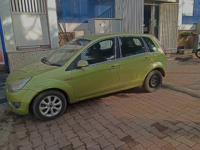 https://images10.gaadi.com/usedgaadi-sellcar/UsedCar/9eaa988b-b7d9-4bd7-9693-8c7b301704b8/b5472834-5ee2-4250-bac4-e7fe78f71ba9.jpg?imwidth=6400