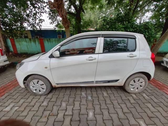 https://images10.gaadi.com/usedgaadi-sellcar/UsedCar/9ee9d4c7-a5c6-4f6a-851a-549a130693a6/770fb44d-c9c0-4b15-b75a-ec795161a071.jpg?imwidth=6402