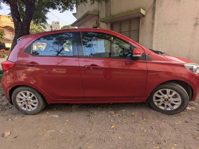 https://images10.gaadi.com/usedgaadi-sellcar/UsedCar/9f33992b-b3e1-4e82-bde6-927d5348ceb9/25a5c9c4-c537-4727-893e-a79f5fae908a.jpg?imwidth=6400