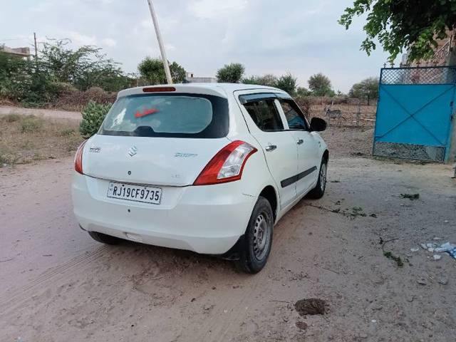 https://images10.gaadi.com/usedgaadi-sellcar/UsedCar/9f4b03f1-d9f5-4588-825d-c2c4ff27cabb/3507fe8e-0b28-4541-9af2-258ed9540b77.jpg?imwidth=6402
