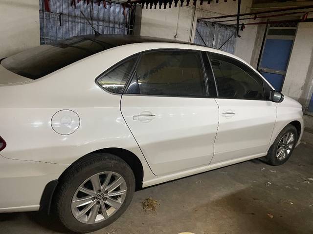 https://images10.gaadi.com/usedgaadi-sellcar/UsedCar/9f4e629a-1e19-42f3-8f88-fe43ce5c6ecc/679bf044-7cc3-47e0-870a-3506c259b12a.jpg?imwidth=6400