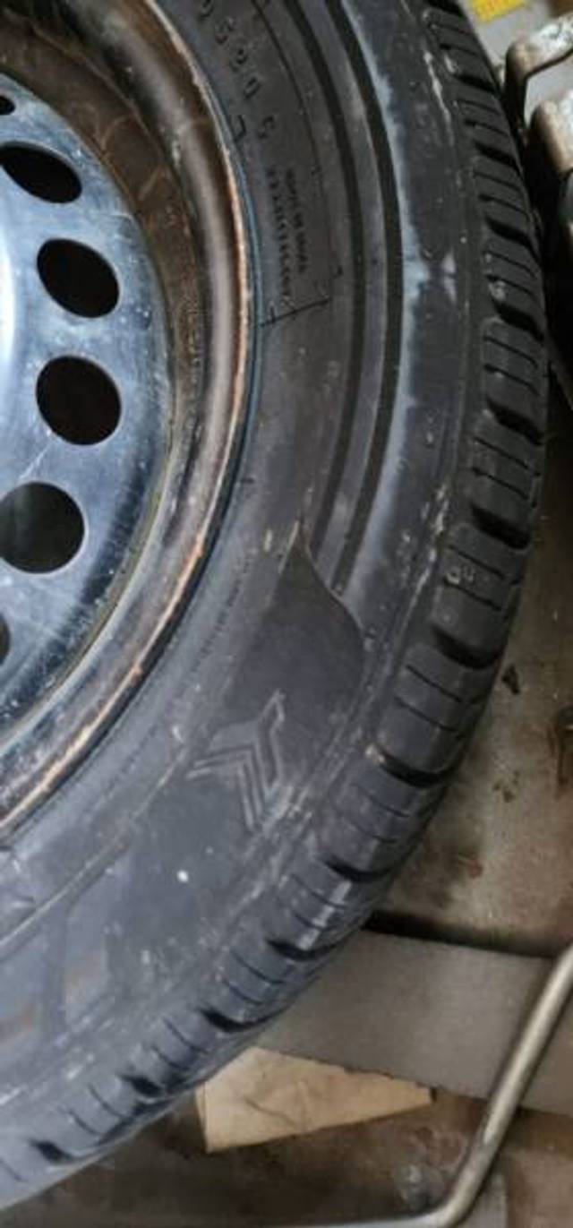 https://images10.gaadi.com/usedgaadi-sellcar/UsedCar/9f5ff8ab-5f92-447e-bb50-dd127a853662/bc3ddbce-e9e1-4ecf-9949-e2e51802b8f5.jpg?imwidth=6402