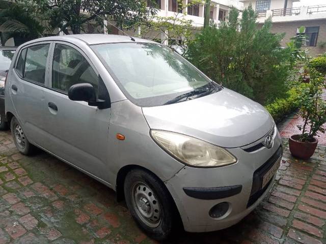 https://images10.gaadi.com/usedgaadi-sellcar/UsedCar/9f7f29a3-6afb-4bff-97c0-5ae3ac639a0e/7dfcd6be-dc5d-42af-ab95-e0bcd098fc19.jpg?imwidth=6400