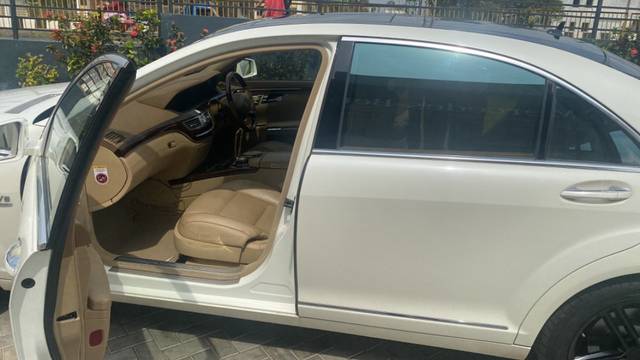 https://images10.gaadi.com/usedgaadi-sellcar/UsedCar/9fbfa8fc-7453-447f-b3f3-ea944da7db96/9d781c27-0dfb-496b-b288-6048ecd53a9f.jpeg?imwidth=6400