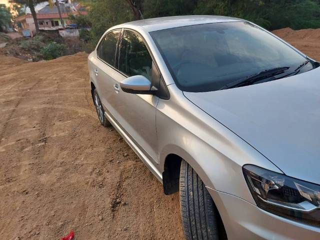 https://images10.gaadi.com/usedgaadi-sellcar/UsedCar/a0054a3b-3301-4487-8f91-fc69950657fa/f6e186fe-c831-4bfd-8df8-06bf48fbf969.jpg?imwidth=6400