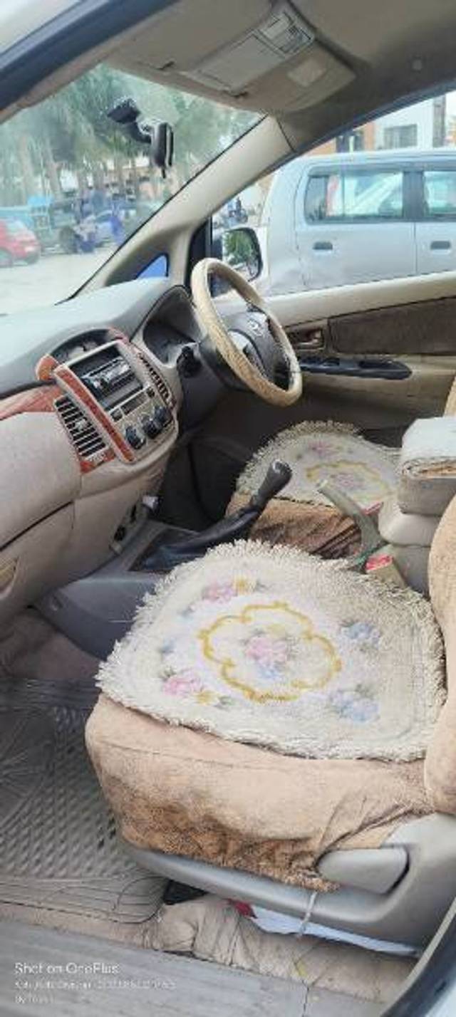 https://images10.gaadi.com/usedgaadi-sellcar/UsedCar/a03e0271-0f08-41d3-b8d3-5eca4edbdc2b/77761774-fa77-446e-b1f4-ccb2d68efbb0.jpg?imwidth=6402
