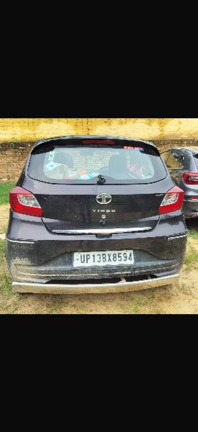 https://images10.gaadi.com/usedgaadi-sellcar/UsedCar/a077b530-11d0-42bf-a2d7-ca6c83211950/bd1f2ea4-2e60-48d3-97d9-3ac06710e4ae.jpg?imwidth=6400