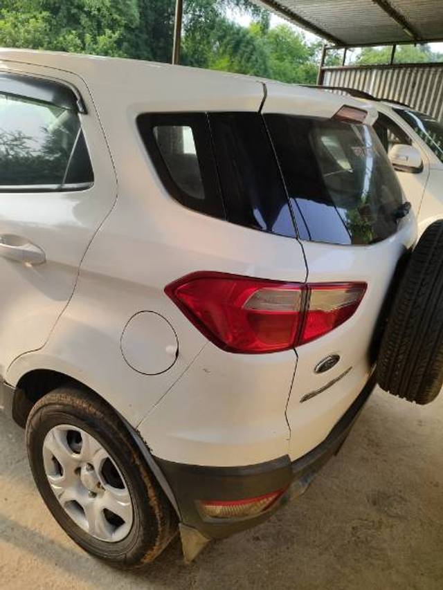 https://images10.gaadi.com/usedgaadi-sellcar/UsedCar/a0ec8639-cc78-4746-93dc-7ab0ca74f97d/26374966-263b-460e-9cba-209facf8f0e5.jpg?imwidth=6402