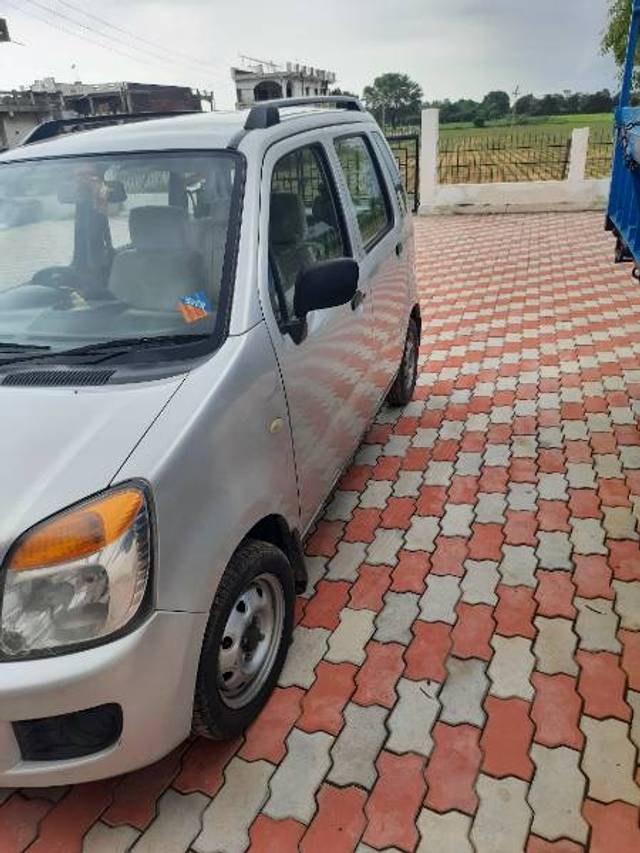 https://images10.gaadi.com/usedgaadi-sellcar/UsedCar/a0fb5b41-d909-4886-bbb1-914315bc0a20/74653425-d2c1-4980-b1b3-6e3522212dac.jpg?imwidth=6402