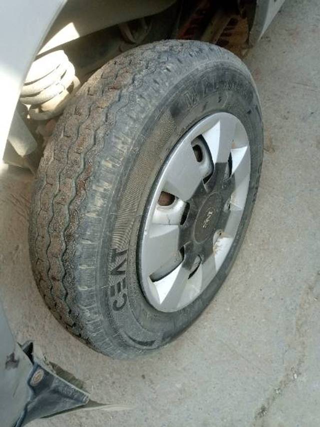 https://images10.gaadi.com/usedgaadi-sellcar/UsedCar/a130120f-1233-499e-a645-34367f97cd9a/7debe93b-aa76-4753-94ec-fce9fb22717c.jpg?imwidth=6402