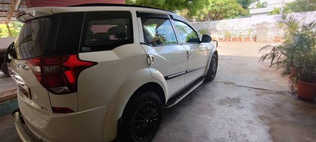 https://images10.gaadi.com/usedgaadi-sellcar/UsedCar/a14d8143-82f3-4538-80f6-794ae8dd4985/8acd99bb-976c-4a53-91a0-2f0b94d9810a.jpg?imwidth=6401