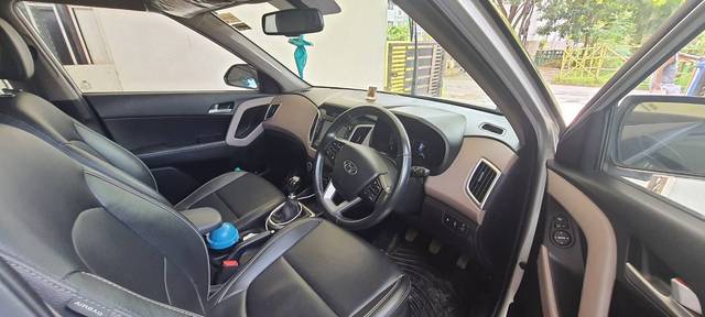 https://images10.gaadi.com/usedgaadi-sellcar/UsedCar/a188b12d-eb11-46d7-a7c5-b4e61b3a862a/1c7c6236-95ce-4fce-9922-5cb6e4a081e8.jpg?imwidth=6402