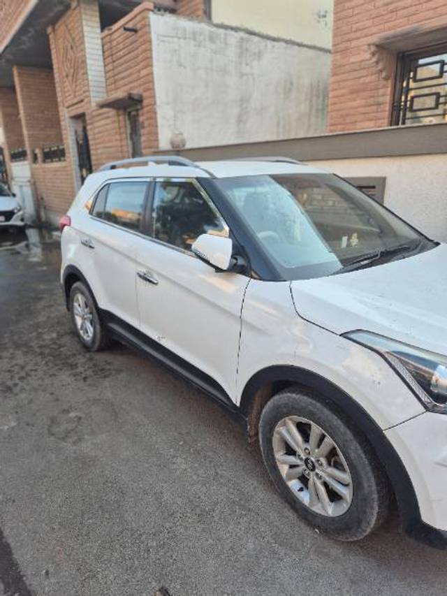 https://images10.gaadi.com/usedgaadi-sellcar/UsedCar/a1b37a22-b535-4d6b-bfeb-f938a32cd15b/6072919e-d7b4-416a-9aa8-811a9ad08df9.jpg?imwidth=6401