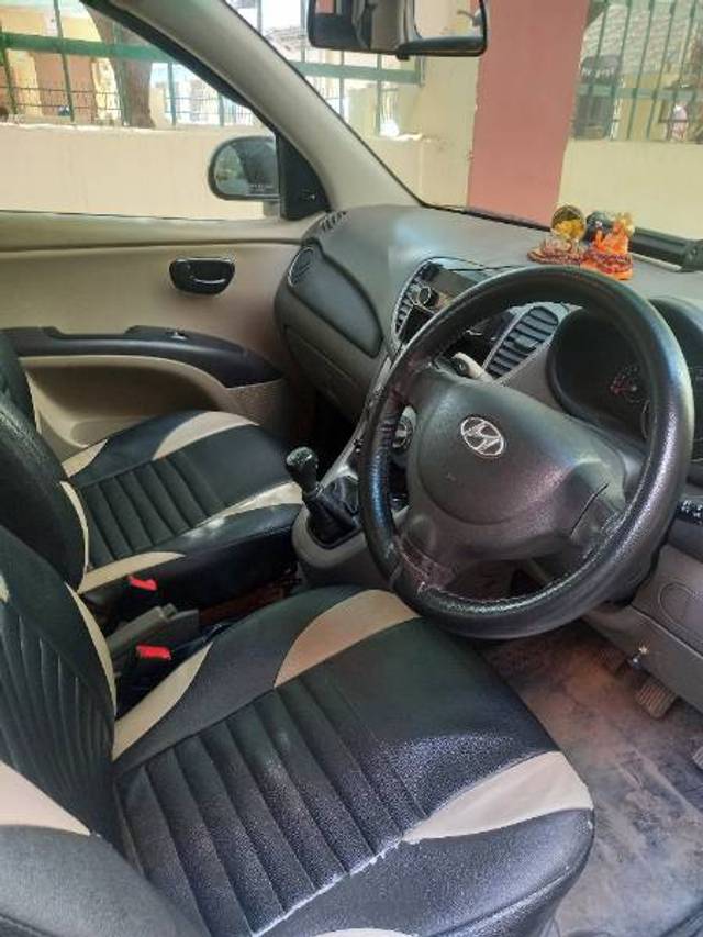 https://images10.gaadi.com/usedgaadi-sellcar/UsedCar/a1e7f653-6d9b-4edf-a757-2fe63b03ca64/747b0548-0ffb-4c77-843a-c80ee6ab6161.jpg?imwidth=6402