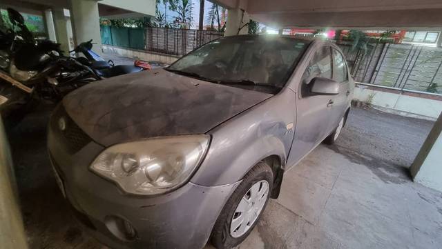 https://images10.gaadi.com/usedgaadi-sellcar/UsedCar/a1ec5a36-c72a-4c02-b9d4-7367e3682584/9bc4973c-ce49-4921-a433-c307284e4e9a.jpg?imwidth=6400