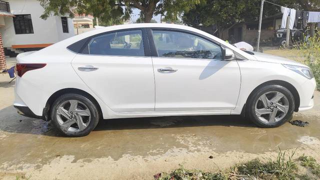 https://images10.gaadi.com/usedgaadi-sellcar/UsedCar/a2023792-9ebd-45e2-bac7-8dd36893cc16/b3c058b9-9b1e-4aa6-9289-7cb721b94cc5.jpg?imwidth=6401