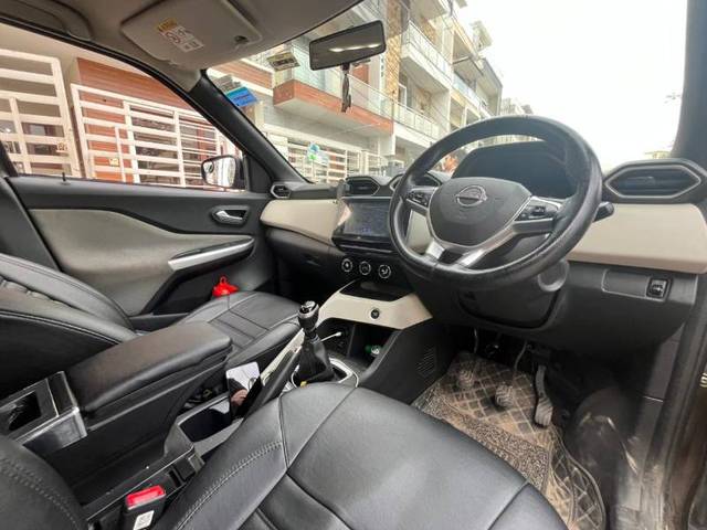 https://images10.gaadi.com/usedgaadi-sellcar/UsedCar/a238acbe-a4a2-4b5f-bd0c-c3dcb792ef94/0a4b3da7-e1d8-481b-a8c4-d3ba33dfbe15.jpg?imwidth=6402