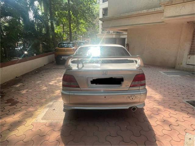 https://images10.gaadi.com/usedgaadi-sellcar/UsedCar/a2397877-cd2d-43a1-85a8-59ae643730b4/5e2a6d7f-0d1e-4eb3-9299-59cc1683d6a1.jpg?imwidth=6402