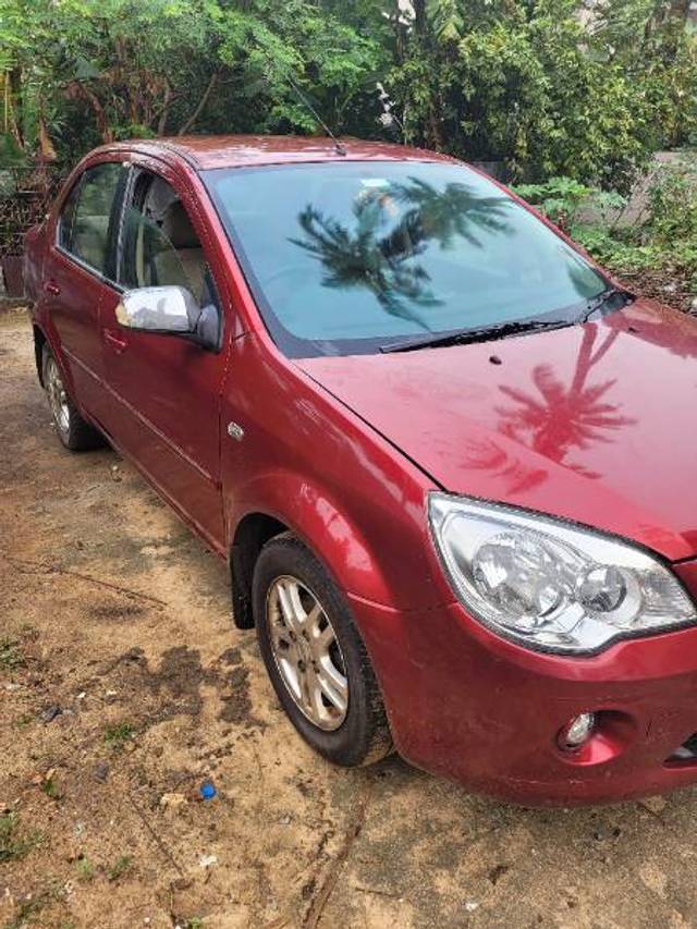 https://images10.gaadi.com/usedgaadi-sellcar/UsedCar/a277820e-d54f-4869-9cc0-db676dbc992a/9d085285-49d0-476b-8621-4b8724e29a60.jpg?imwidth=6400