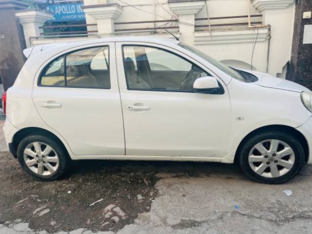 https://images10.gaadi.com/usedgaadi-sellcar/UsedCar/a27ff335-7d42-4d77-b9ac-b77c2f7e2094/21c39f00-34db-46d7-b0cf-15e3fc994d6b.jpeg?imwidth=6400